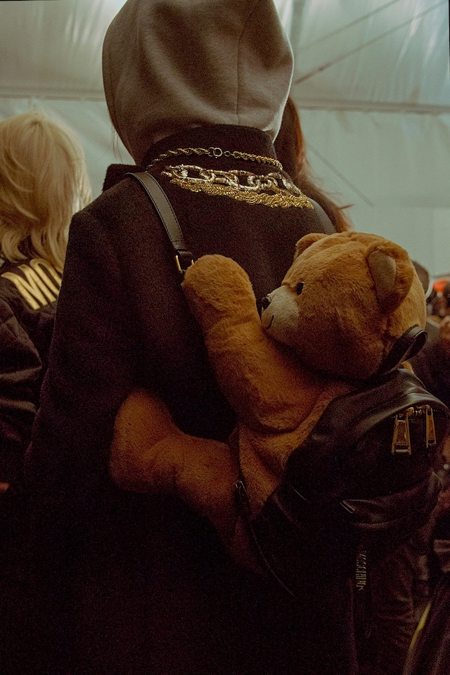 Moschino AW15, Womenswear, Dazed backstage, Milan, 80s 28