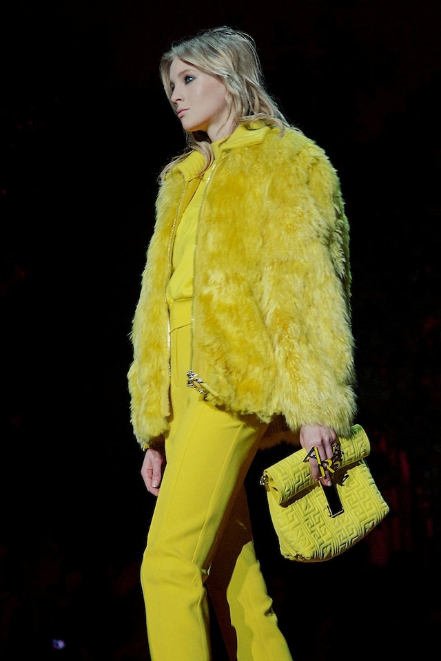 Versace AW15 Dazed runway womenswear yellow faux fur 8