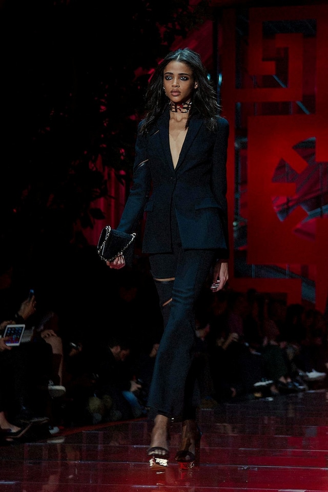 Versace AW15 Dazed runway womenswear v neck choker suit 11
