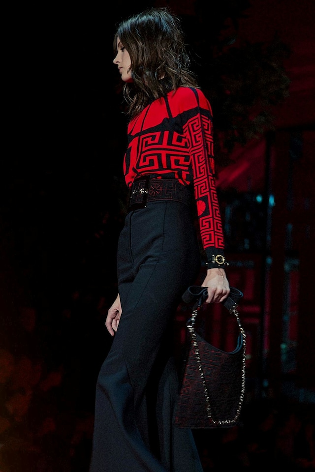Versace AW15 Dazed runway womenswear red shirt 21