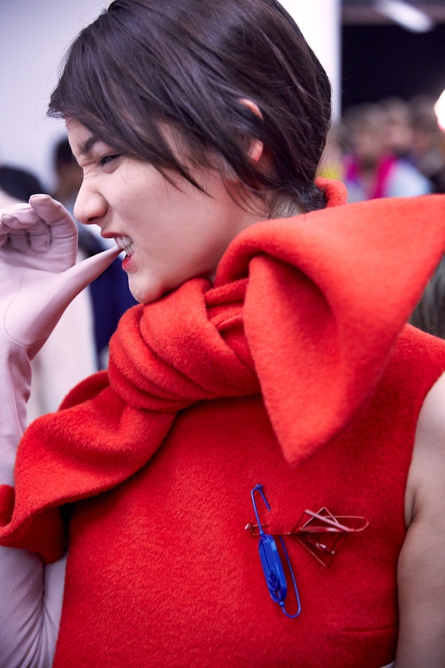 MSGM AW15, Dazed, Womenswear, Orange Bow Neck, Brooches 7