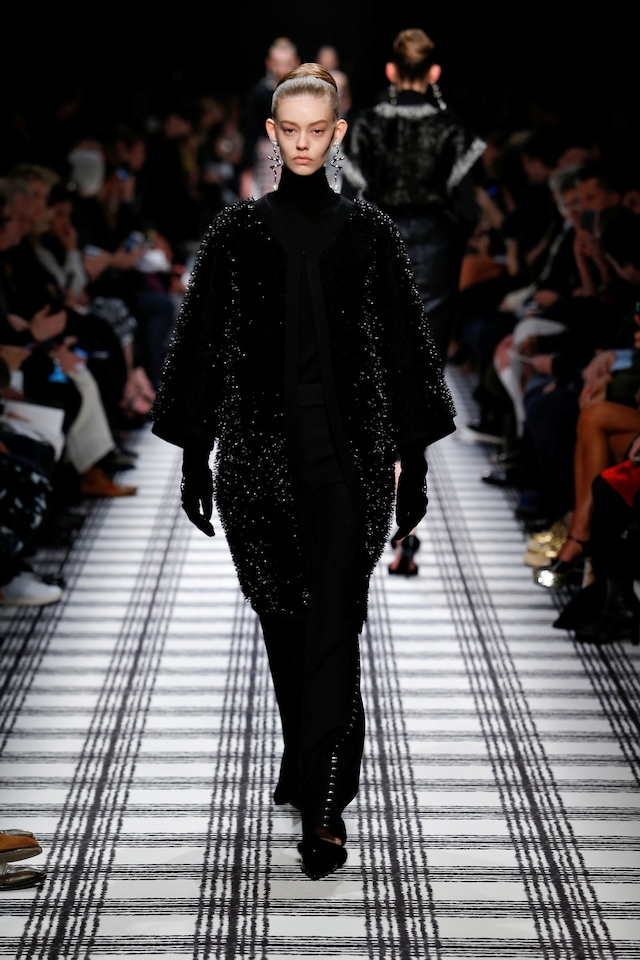 Balenciaga AW15, runway, womenswear, paris 10