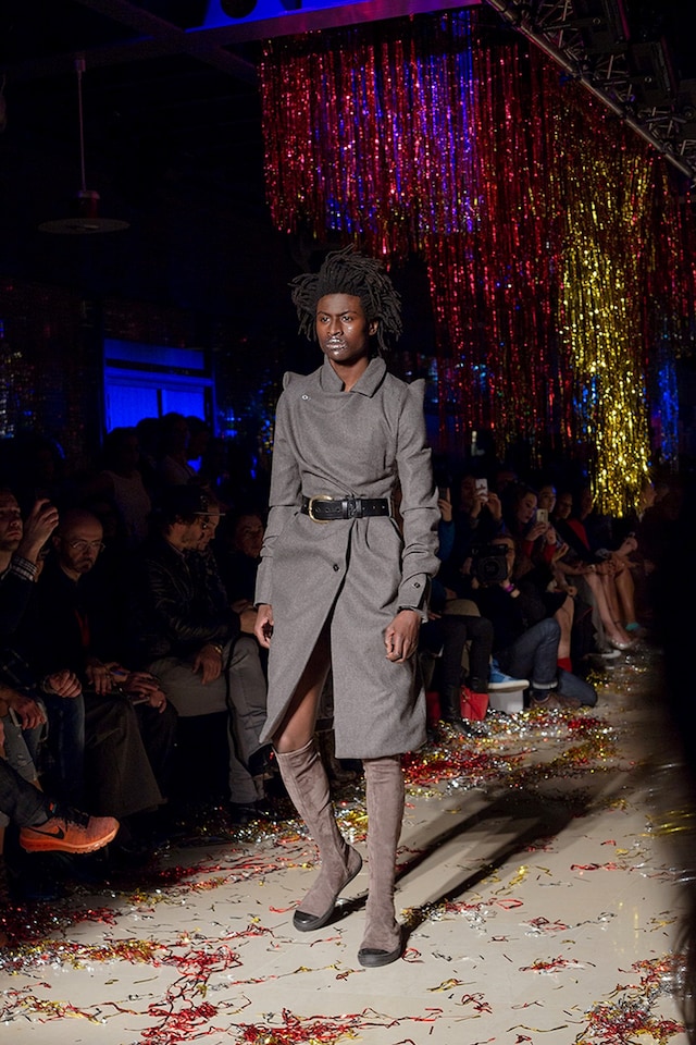 Vivienne Westwood AW15 Dazed runway Womenswear overcoat 17