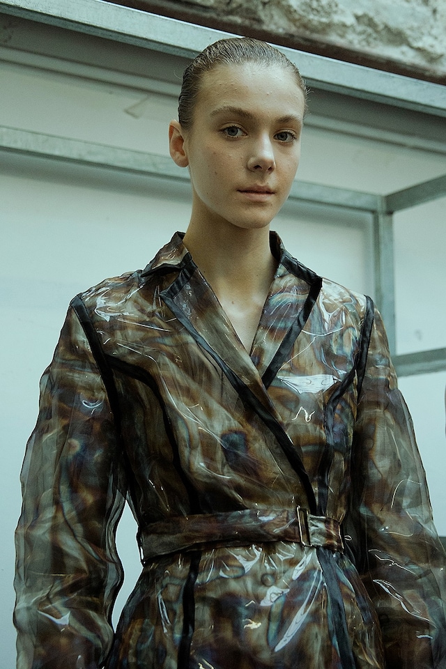 Iris Van Herpen AW15 Dazed backstage womenswear oil slick 7