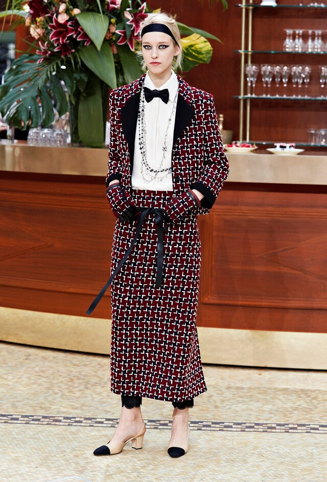 Chanel AW15 Dazed womenswear Drop Necklaces Bow Tie Suit 21