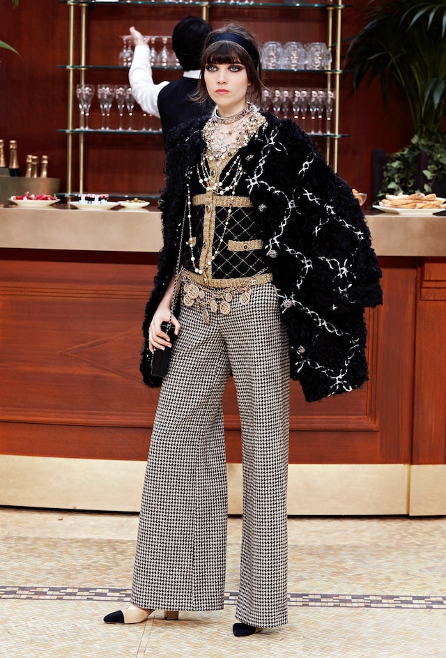 Chanel AW15 Dazed womenswear Dogtooth Trousers Necklace 23