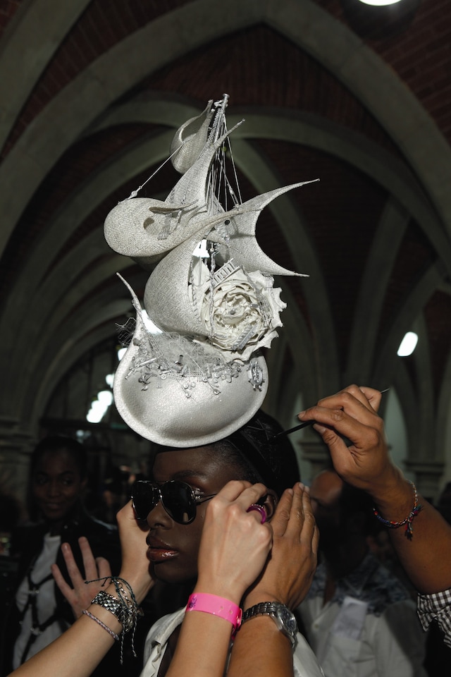 Philip Treacy SS13 4