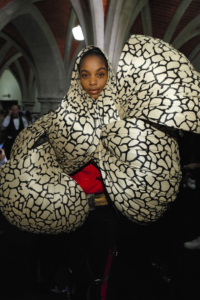 Philip Treacy SS13 8