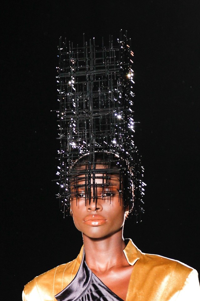 Philip Treacy X Alexander Mcqueen Dazed