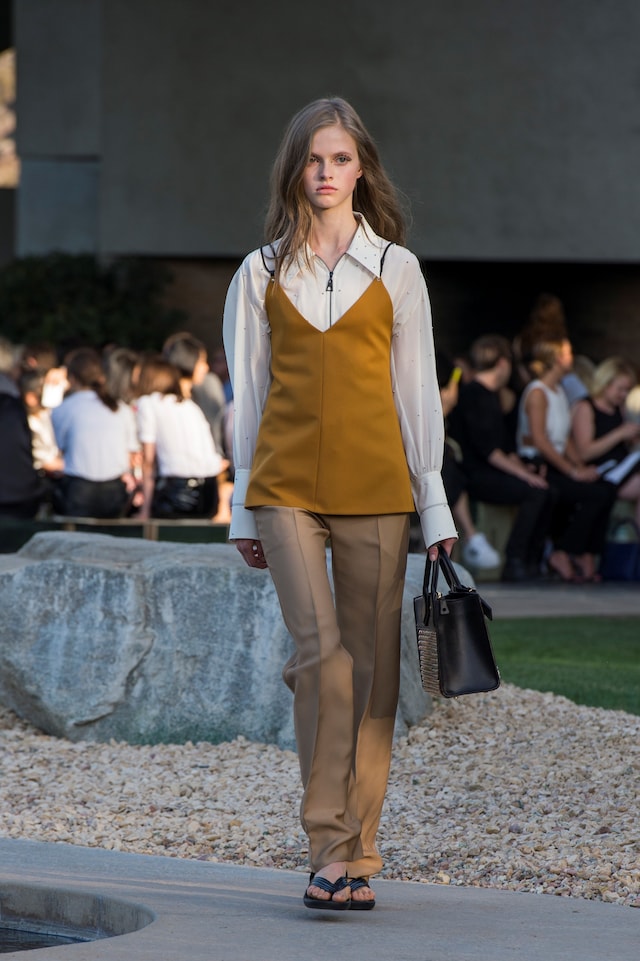 Louis Vuitton Cruise 2015 24