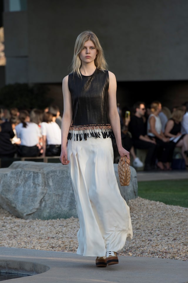 Louis Vuitton Cruise 2015 25