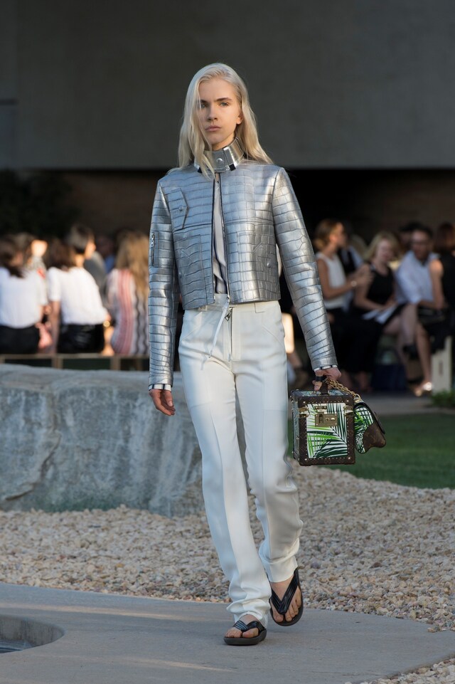 Louis Vuitton Cruise 2015 6