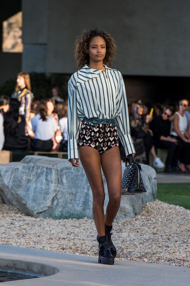 Louis Vuitton Cruise 2015 26