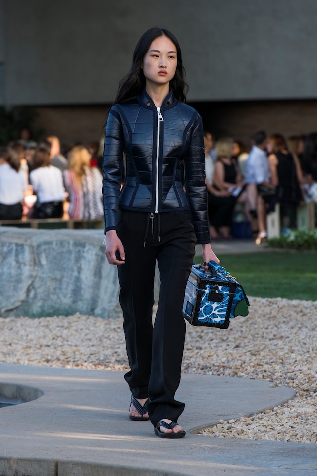 Louis Vuitton Cruise 2015 27