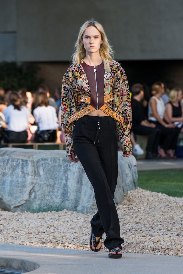 Louis Vuitton Cruise 2015 15