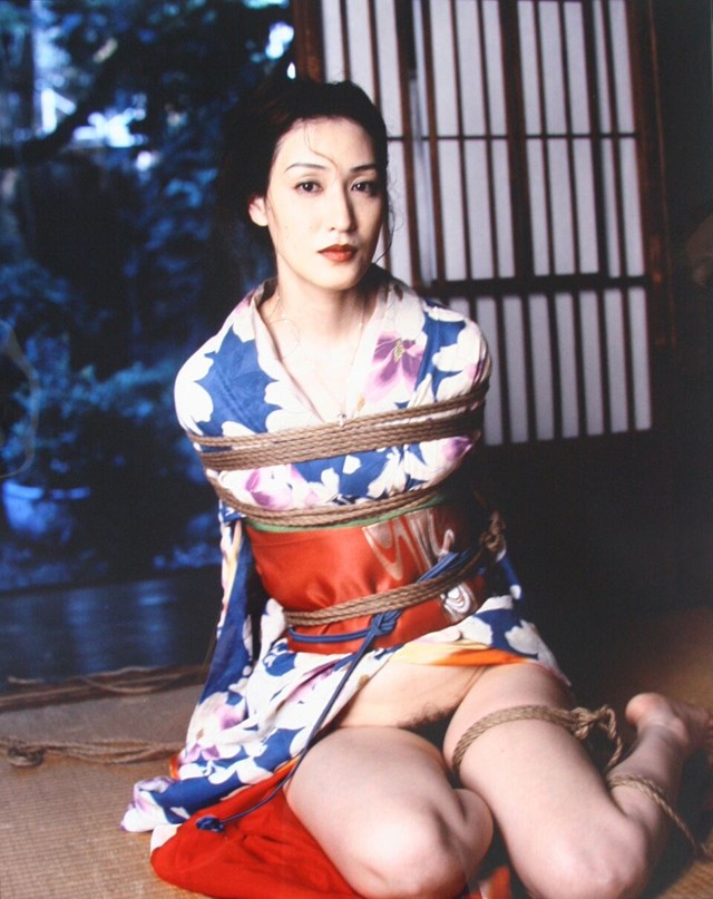 Araki Shino 2000