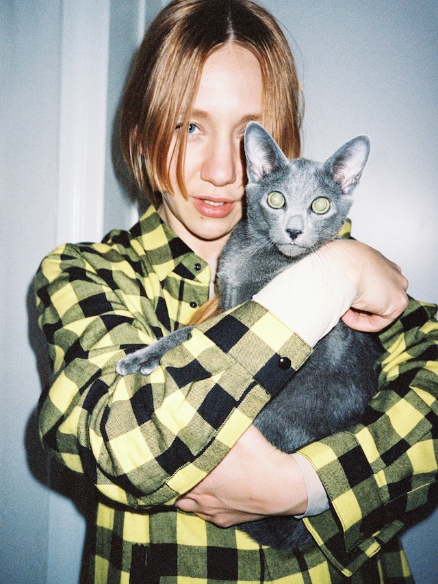 M&#228;rta Thisner, Girls, Dazed 11