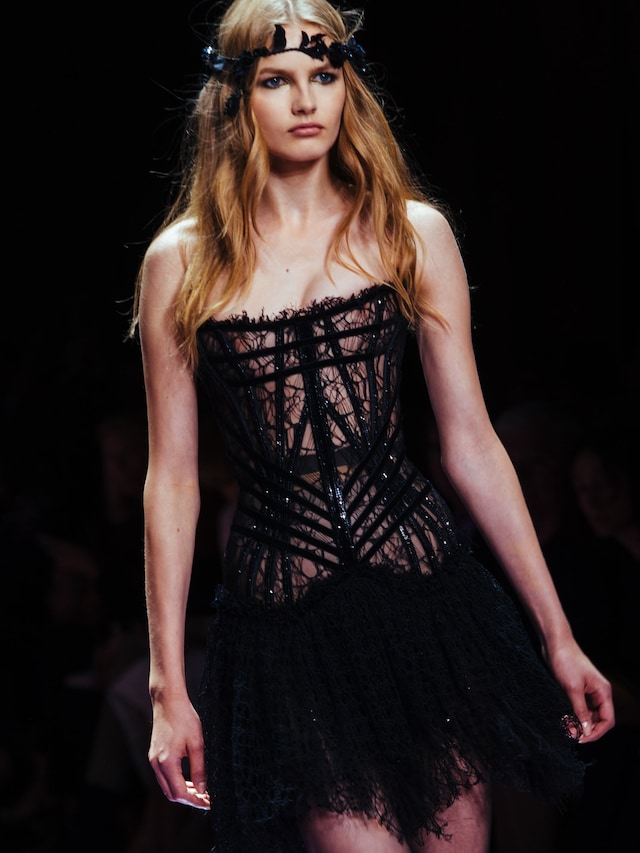Atelier Versace Haute Couture AW15 Paris 4