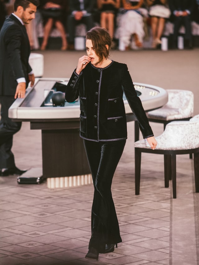 Chanel Couture AW15 casino 11