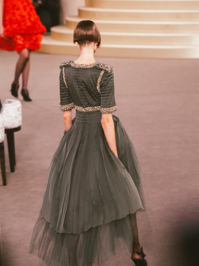 Chanel Couture AW15 casino 32