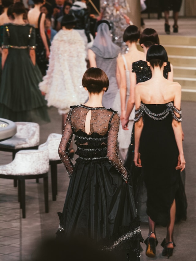 Chanel Couture AW15 casino 33
