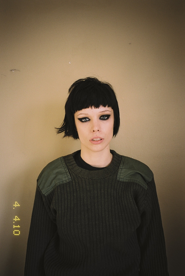 CRYSTAL CASTLES 2