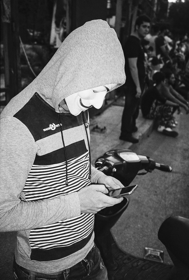 Ayla Hibri’s You Stink protests 14