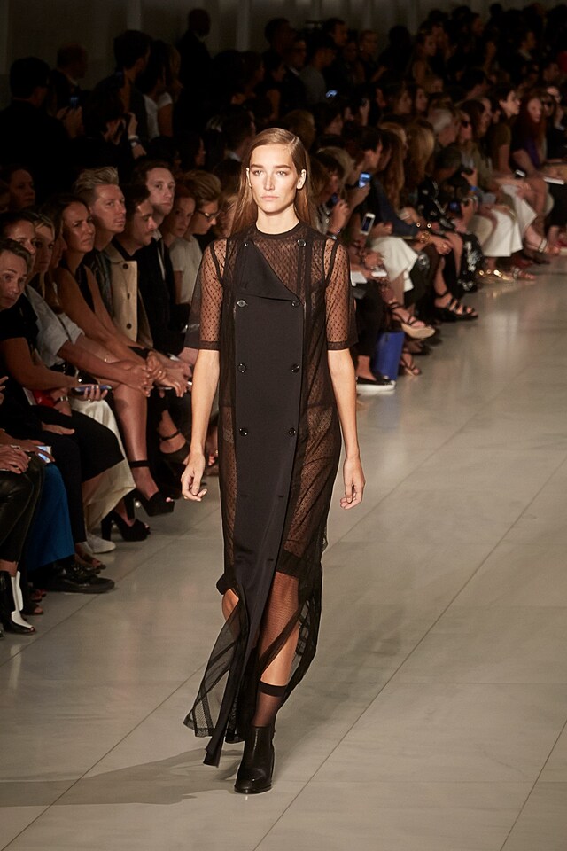 DKNY SS16 24