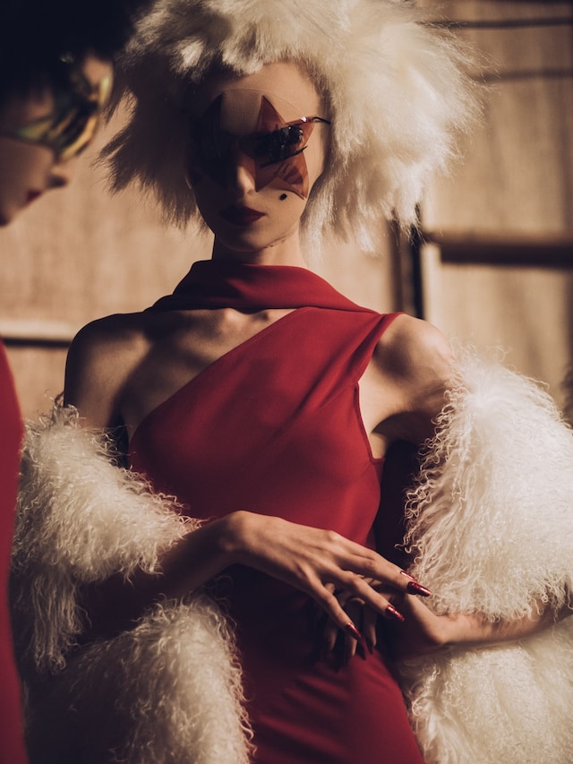 Gareth Pugh SS16 Backstage 21