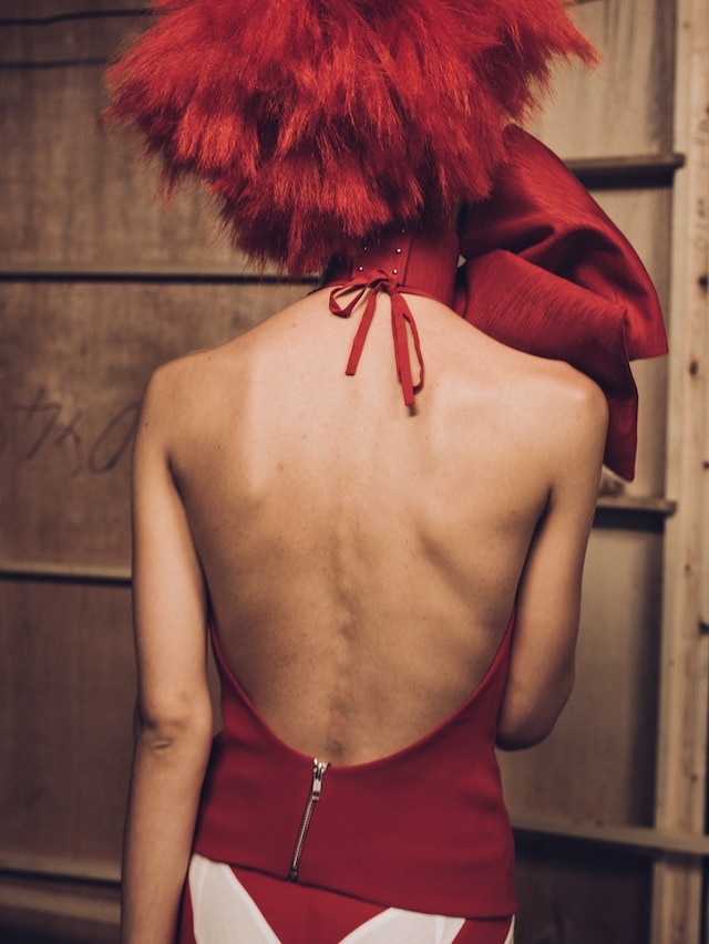 Gareth Pugh SS16 Backstage 27