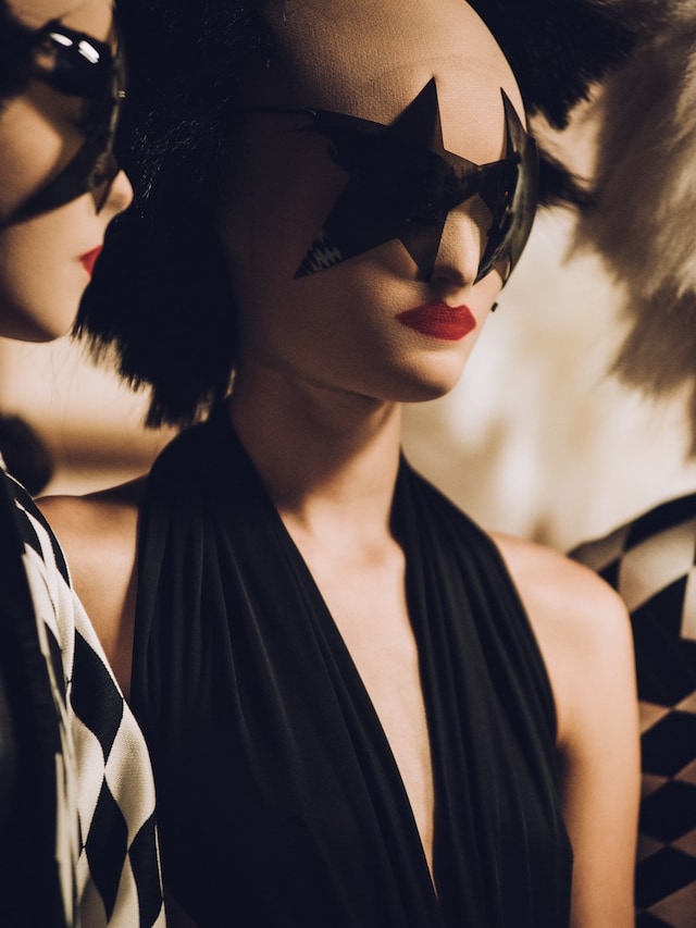Gareth Pugh SS16 Backstage 24