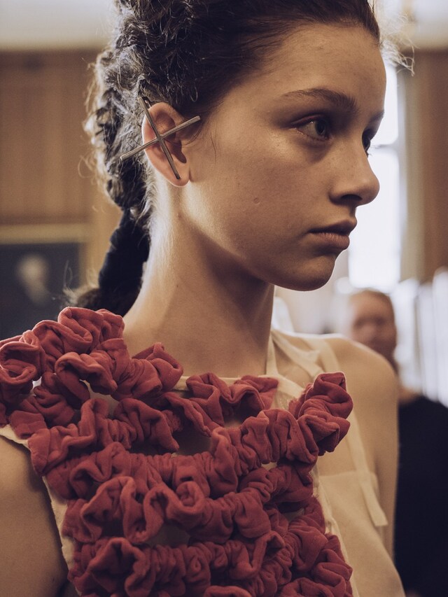 Phoebe English SS16 Backstage 12