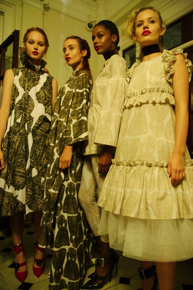Giles Deacon SS16 Backstage 7