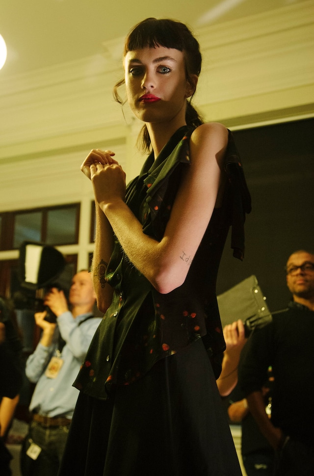Giles Deacon SS16 Backstage 5