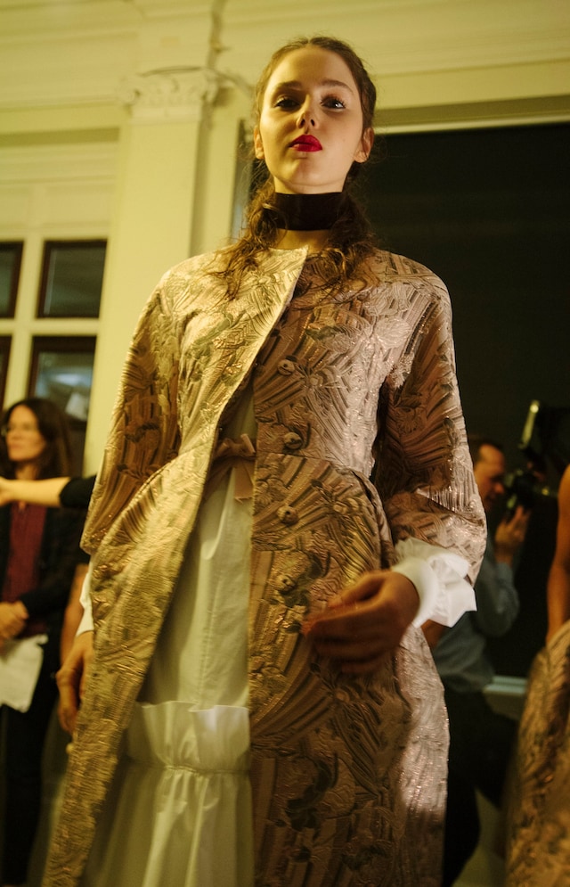 Giles Deacon SS16 Backstage 8