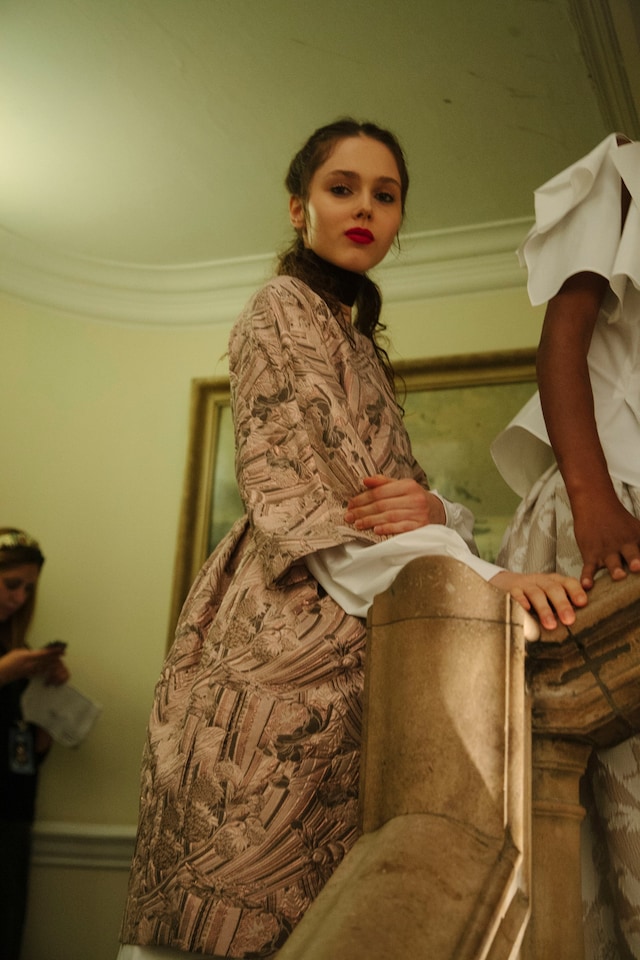 Giles Deacon SS16 Backstage 22