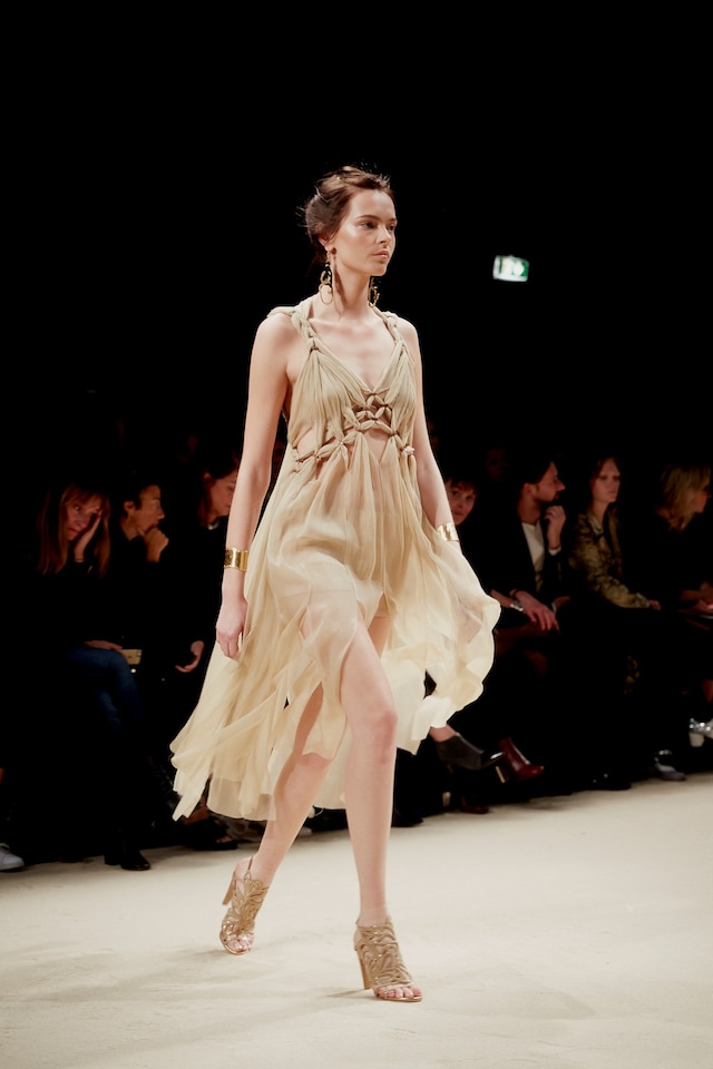 Alberta Ferretti SS16 1
