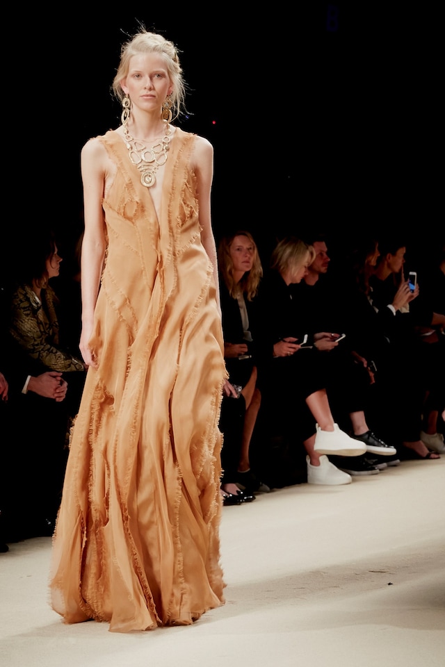 Alberta Ferretti SS16 3