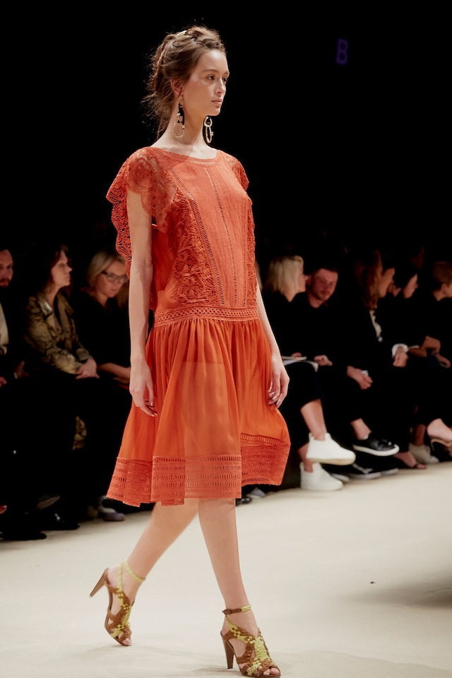 Alberta Ferretti SS16 9