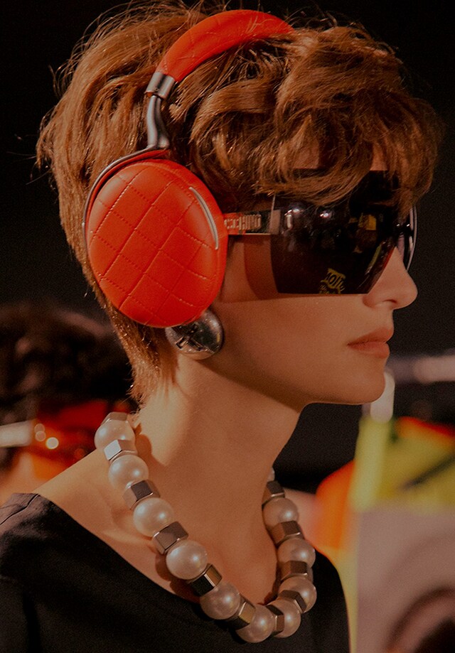 Moschino SS16 Backstage 23