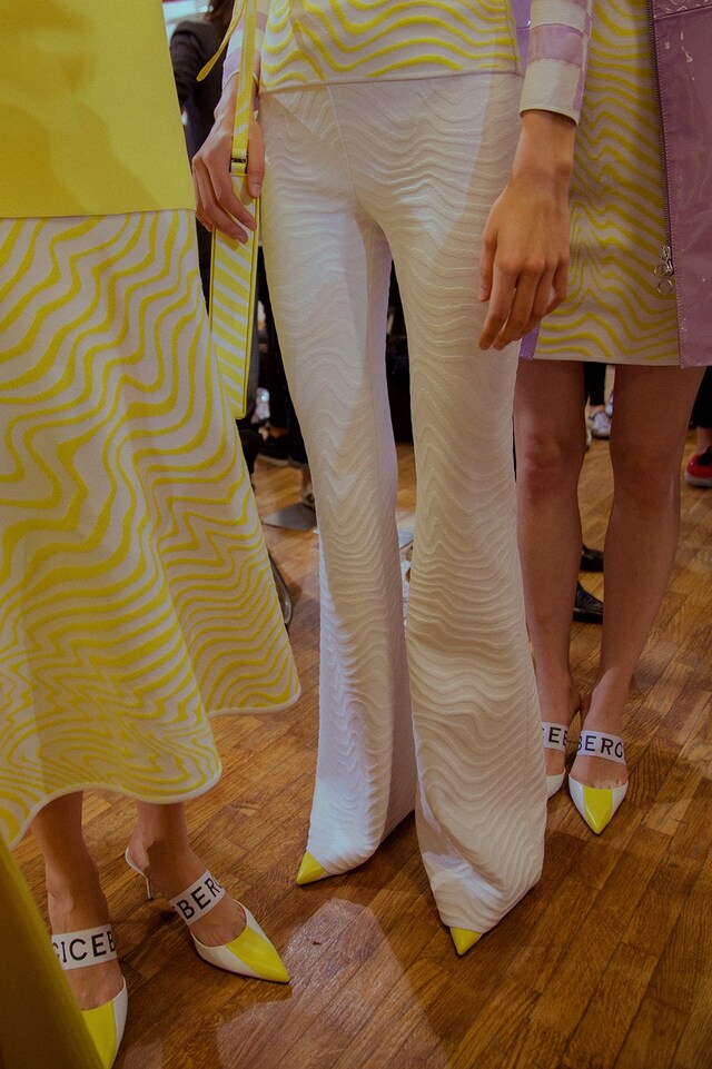 Iceberg backstage 23