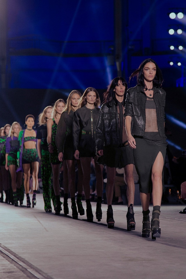 Versace SS16 25