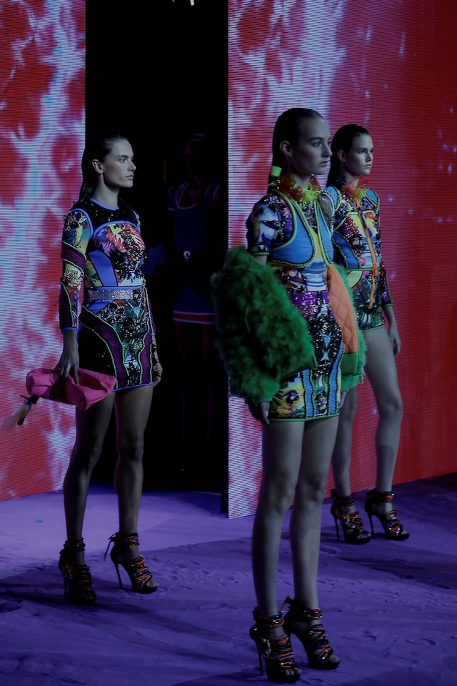 Backstage at Dsquared2 SS16 3