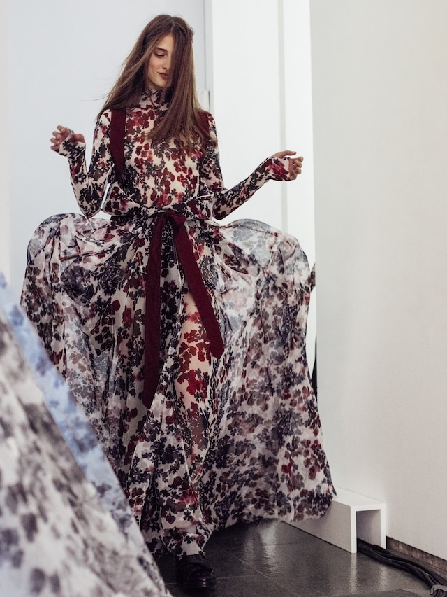 Yang Li SS16 Backstage 13