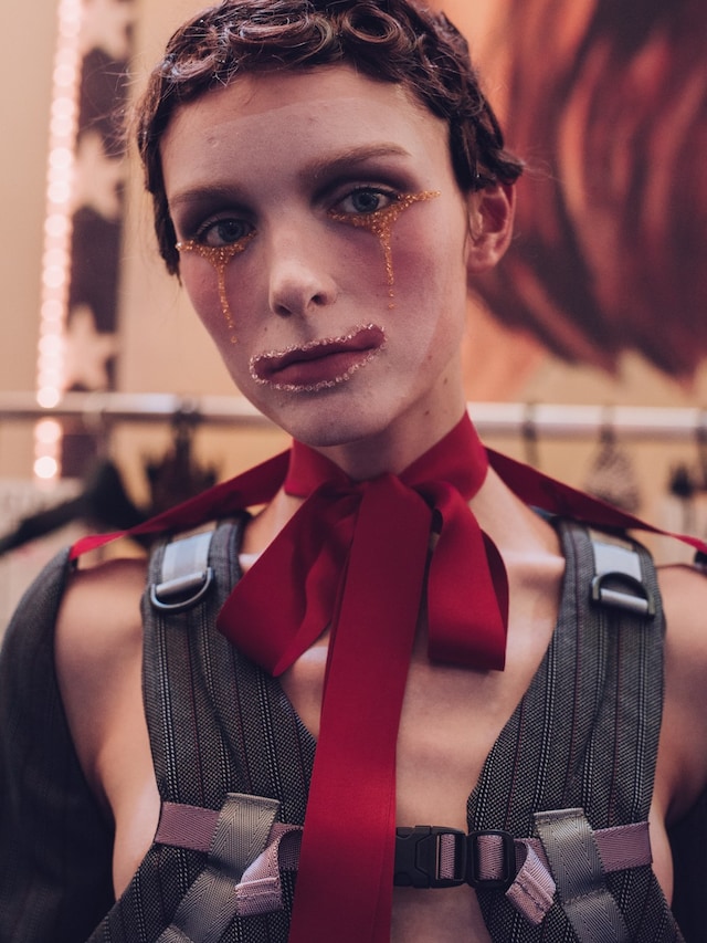 Undercover backstage ss16 16