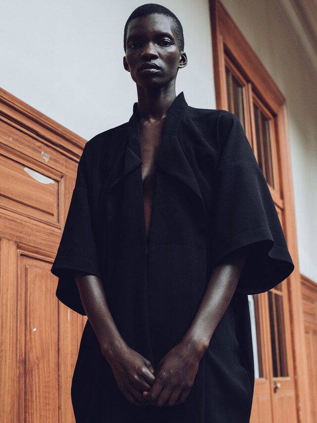 Iris Van Herpen SS16 Backstage Swarovski 1