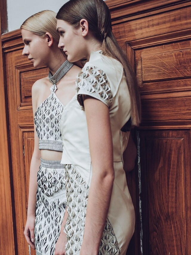 Iris Van Herpen SS16 Backstage Swarovski 14