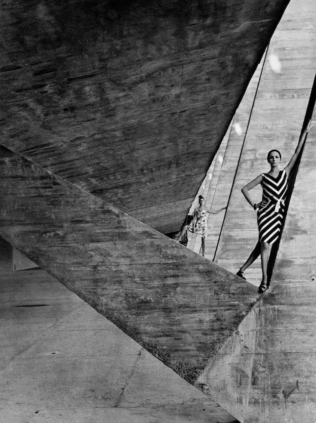 3_Helmut Newton_French Vogue_Rio 1962_copyright He 1