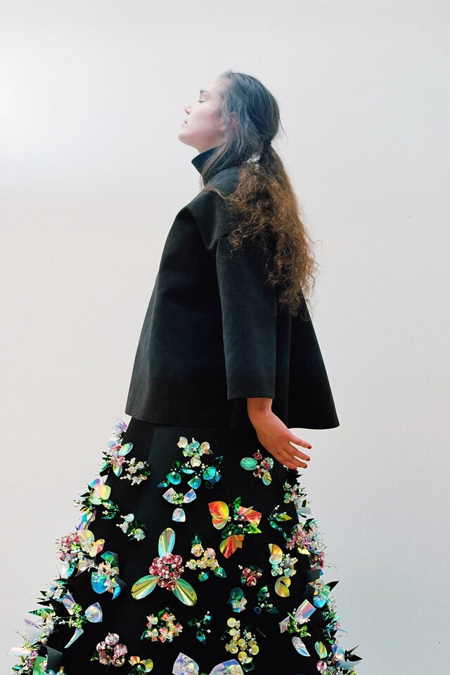 AV Robertson graduate collection 7
