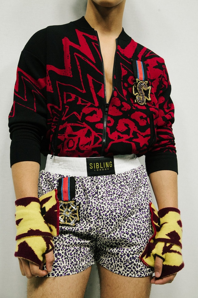 Sibling AW16 11